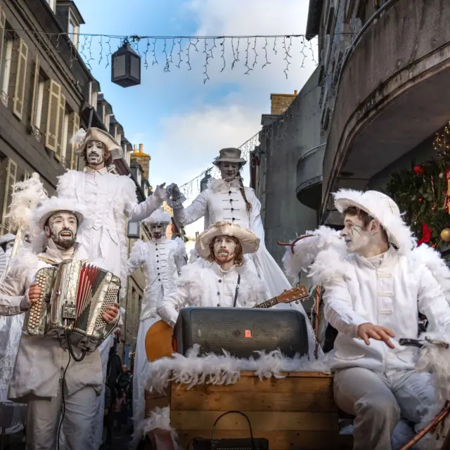 Voie Lactee Cie Cirque En Spray Web